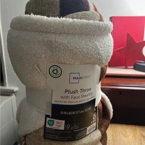 Mainstays Plush Throw with Faux Shearling in Brown and Cream 2 of 3